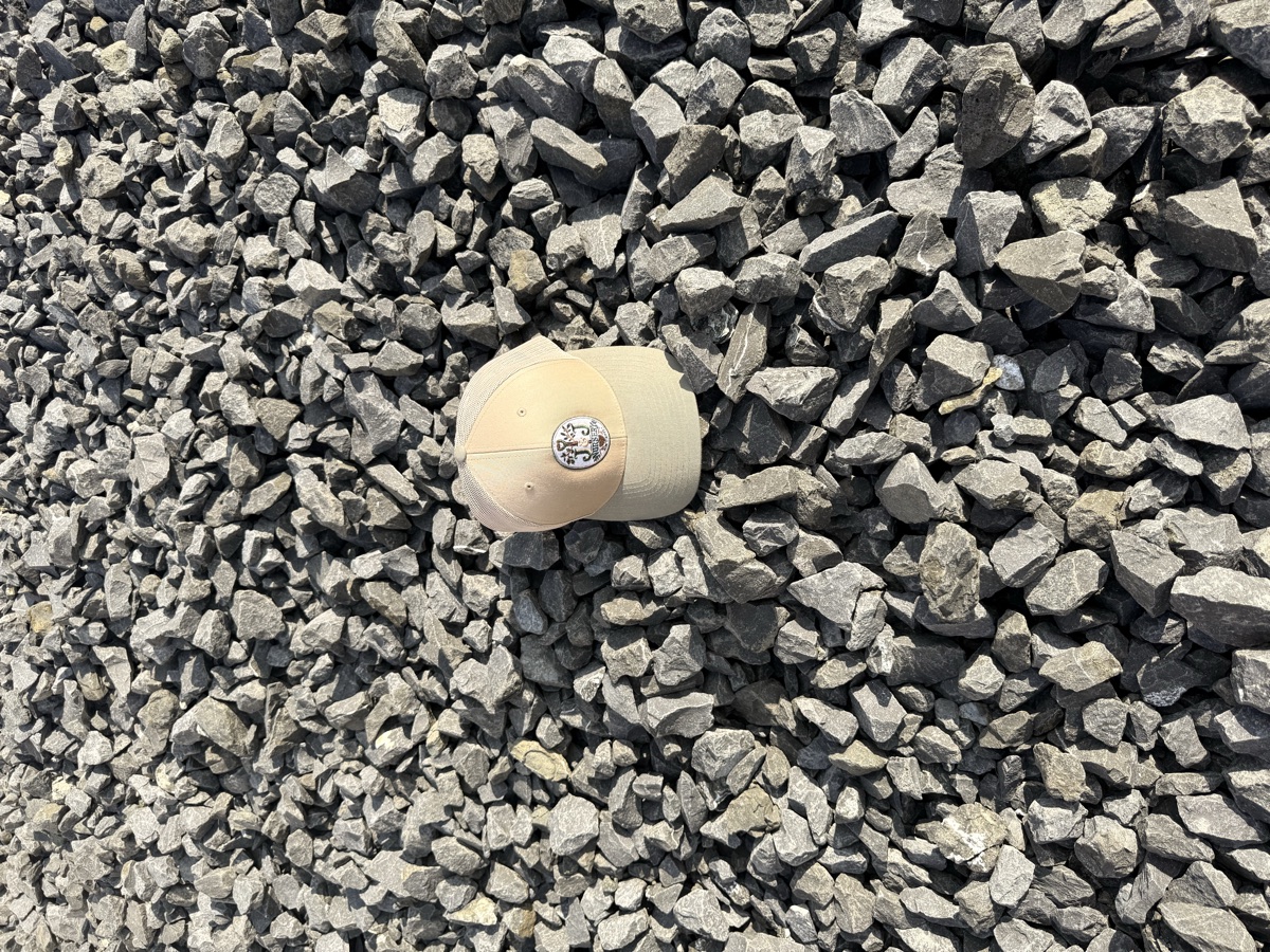 Black Star 2"–3" decorative gravel