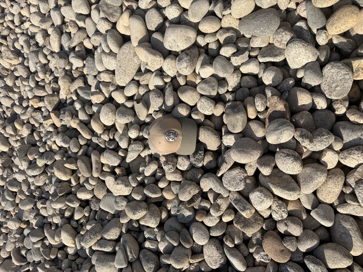 Salt & Pepper 2"–4" decorative gravel